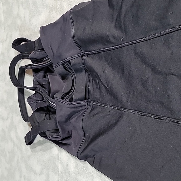 LuluLemon Workout top, black - Picture 1 of 3
